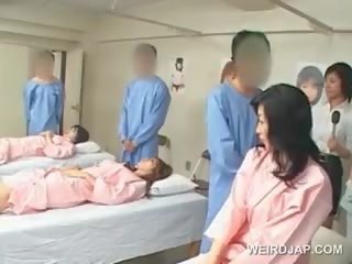 Азіатська брюнетка любитель ударів волохата дзьоб на в лікарня